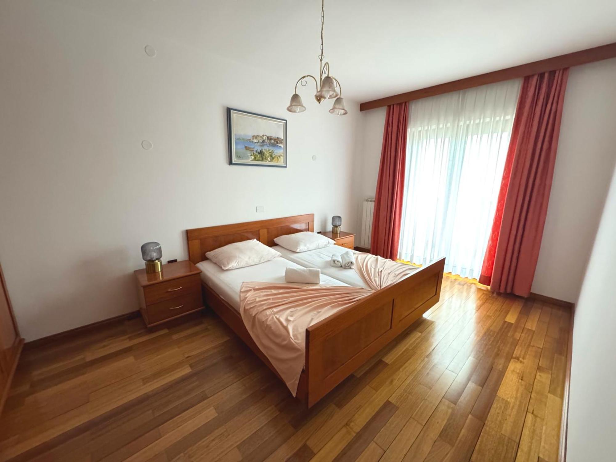 Apartments Villa Mirjam โปเรช ภายนอก รูปภาพ